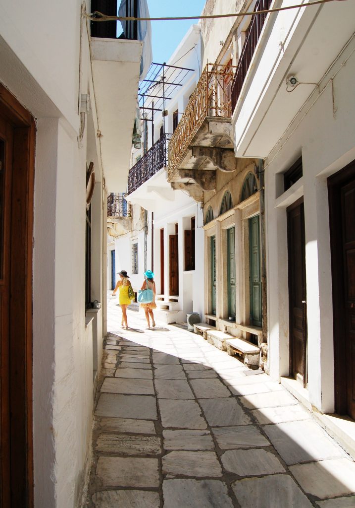 White streets in Naxos
